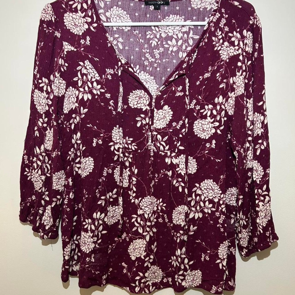 Paper Moon white floral blouse on violet womens L
